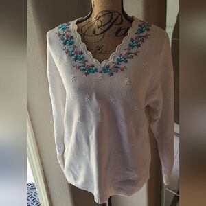 Vintage Northern Reflections White with Flowers Women's Large Sweater